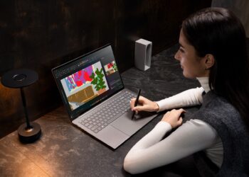 Acer Swift 16 AI lifestyle