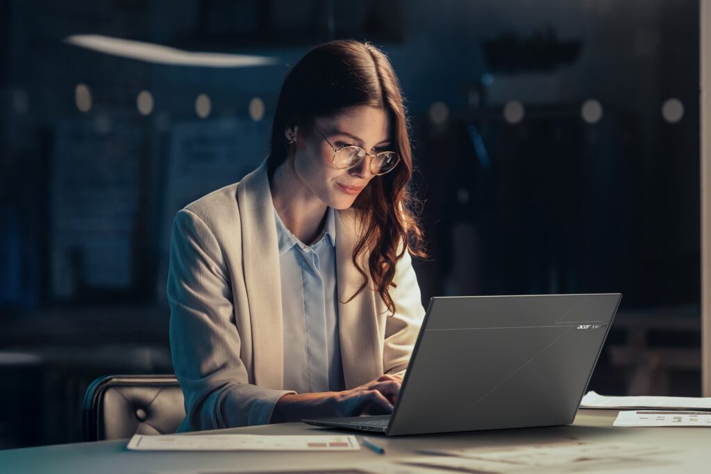 Acer Swift Edge 16 AI 1