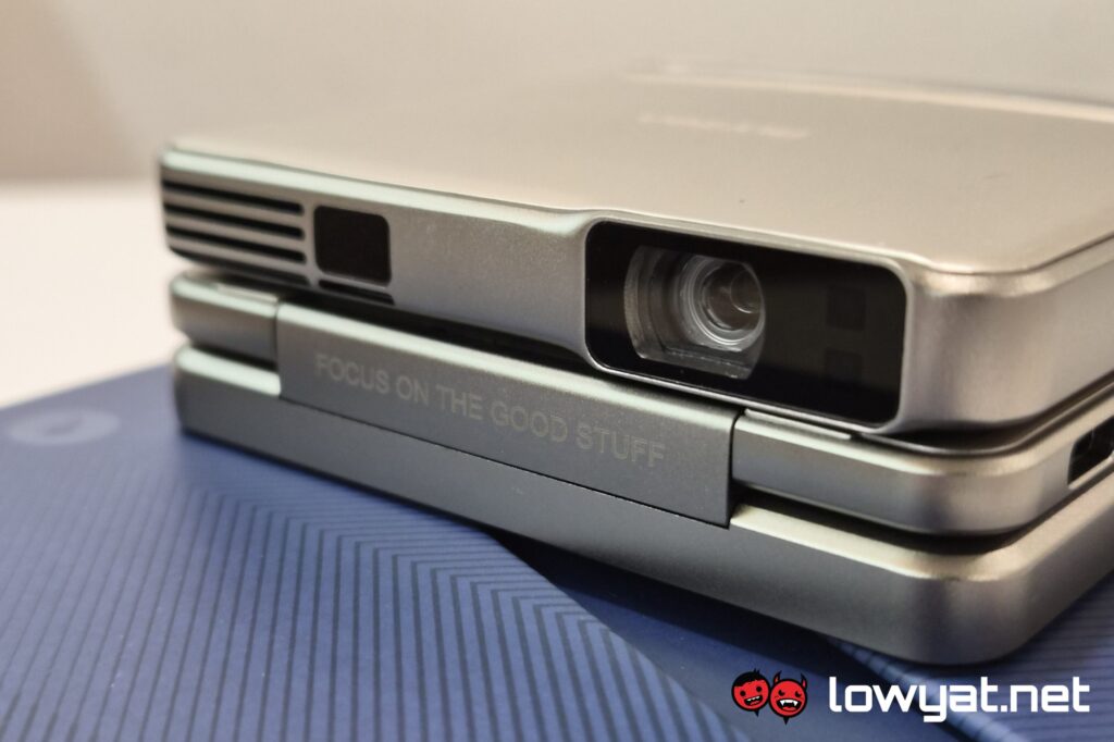 Aurzen ZIP front close up