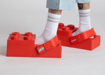 LEGO Crocs Brick Clog