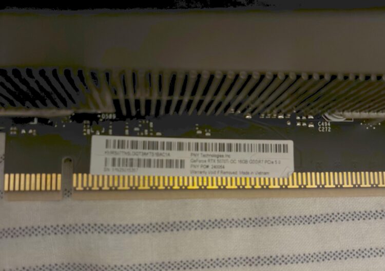 Reddit-Sticker-PCIe-Connectors-sticker-1