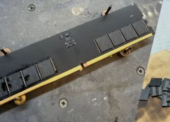 Russian-Modder-DDR5-RAM-DIY-1