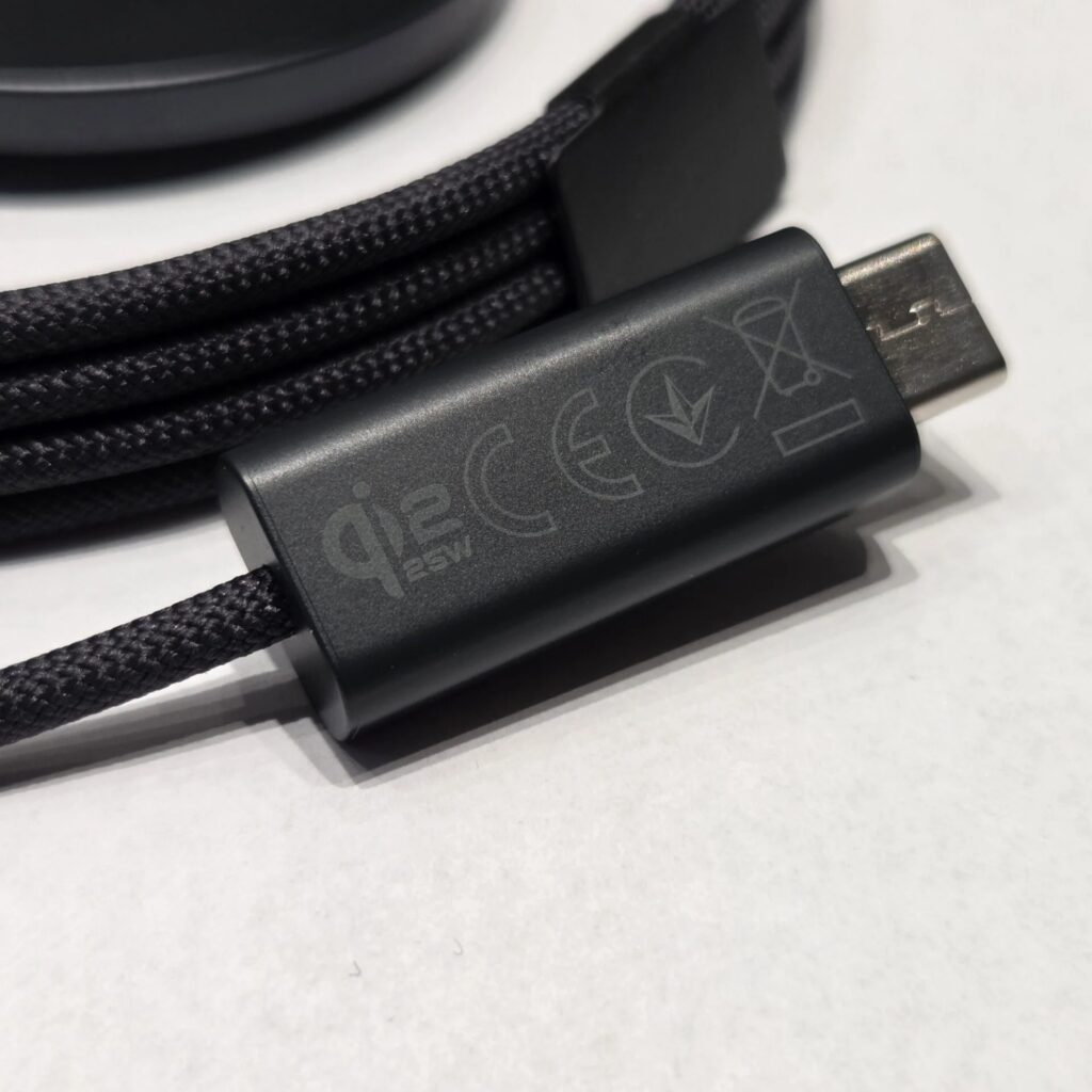 Samsung Magnetic Wireless Charger Reveal