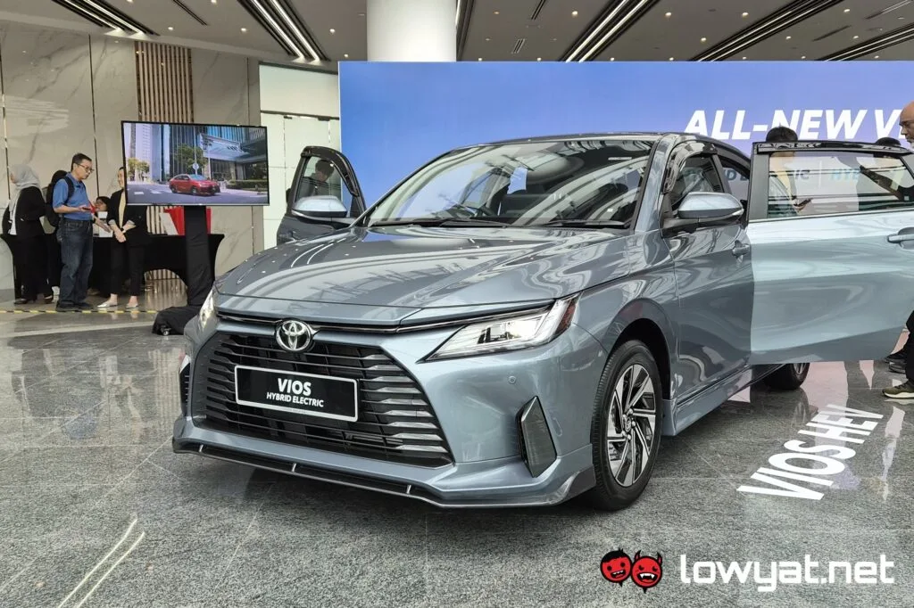 Toyota Vios HEV front