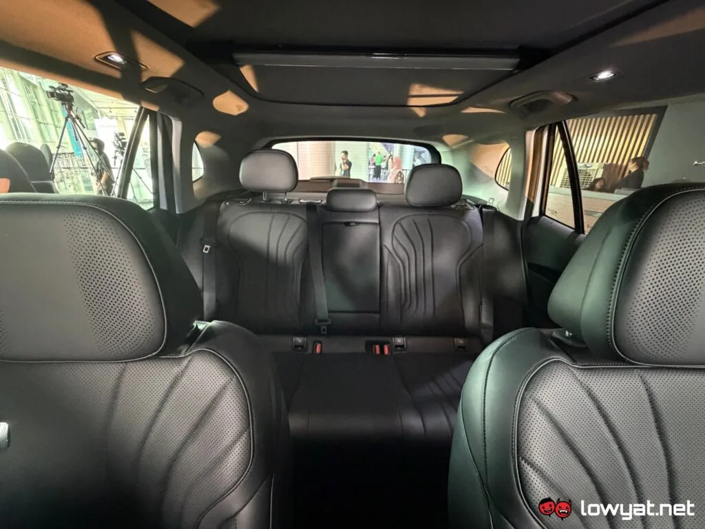 proton emas 7 phev interior
