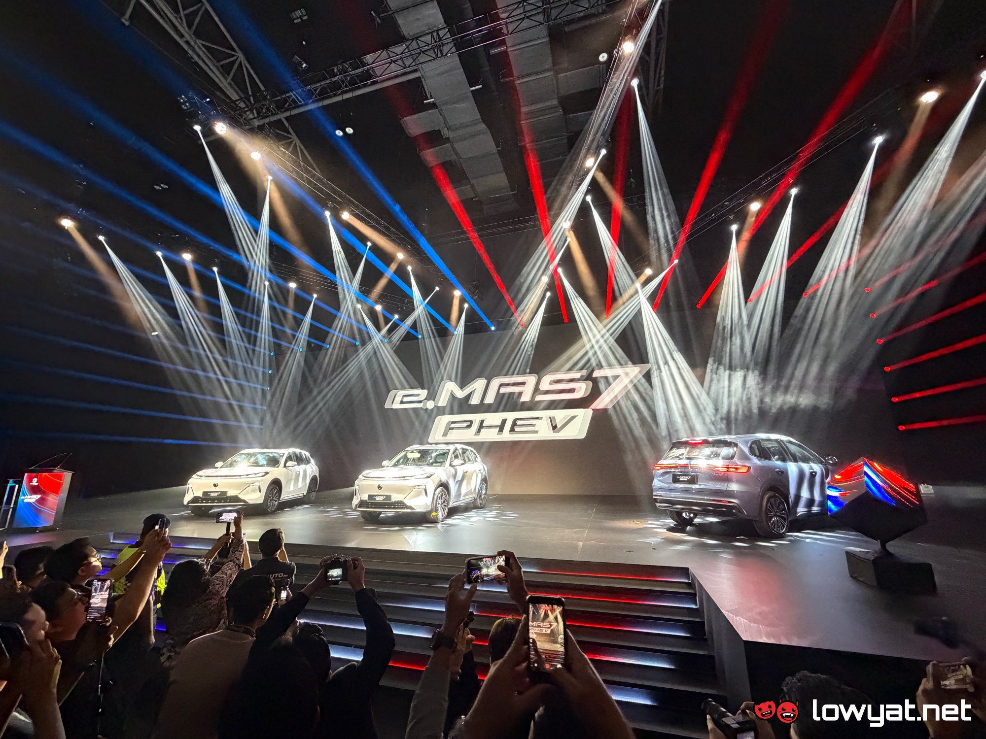 proton emas7 phev launch