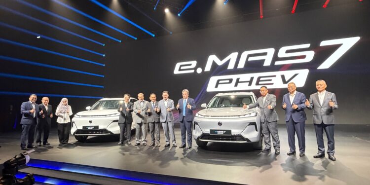 proton emas7 phev launch