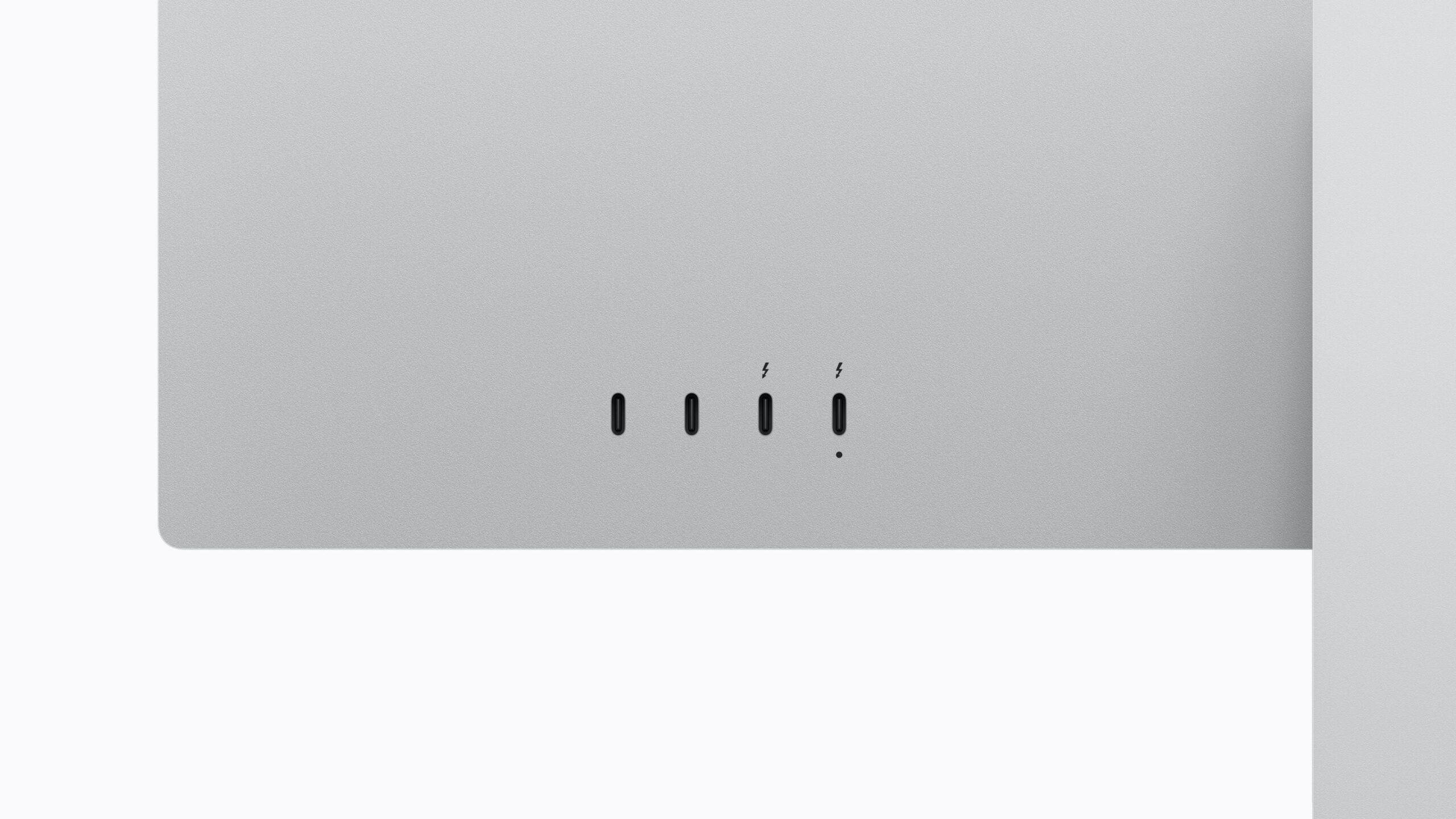 Apple-Studio-Display-XDR-ports