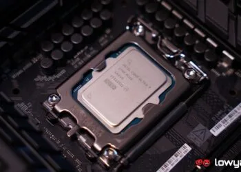 Intel Core Ultra 7 270K Plus Review 2