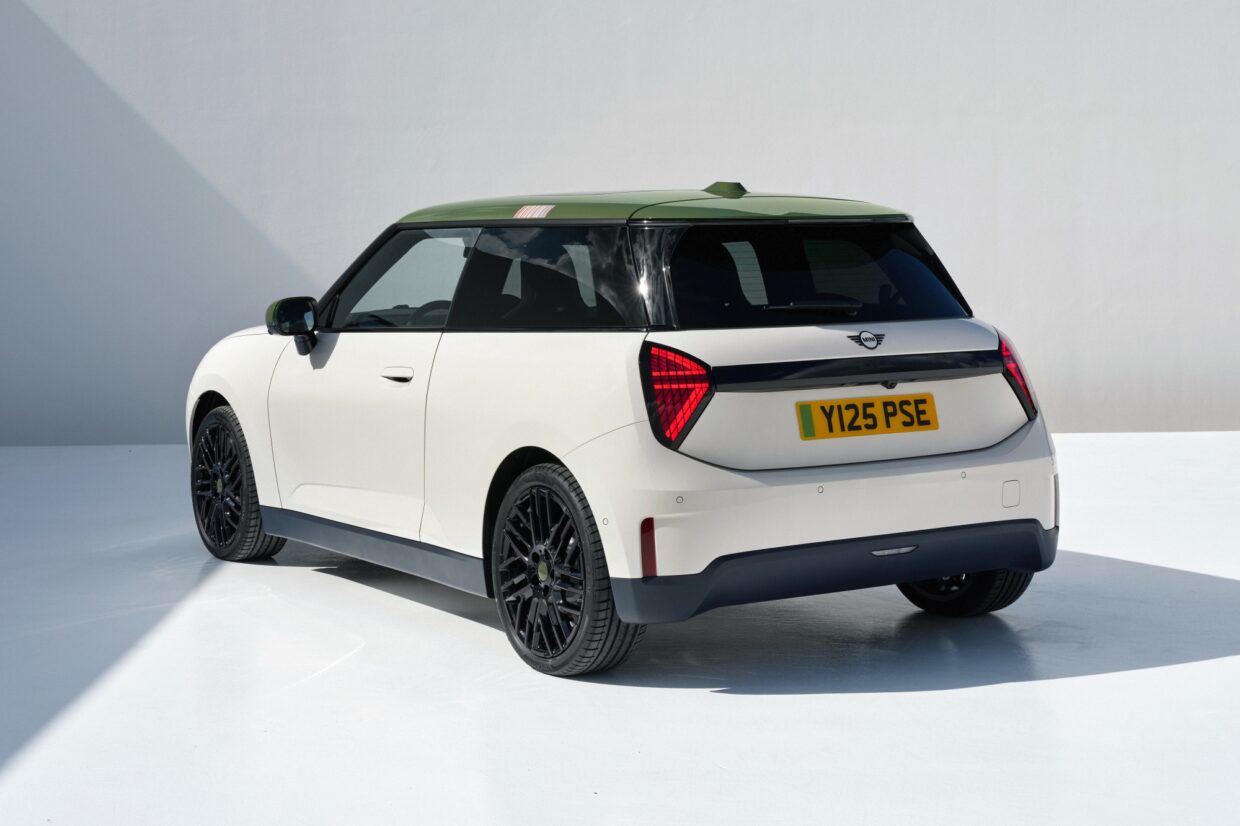 MINI Paul Smith Edition in Inspired White back