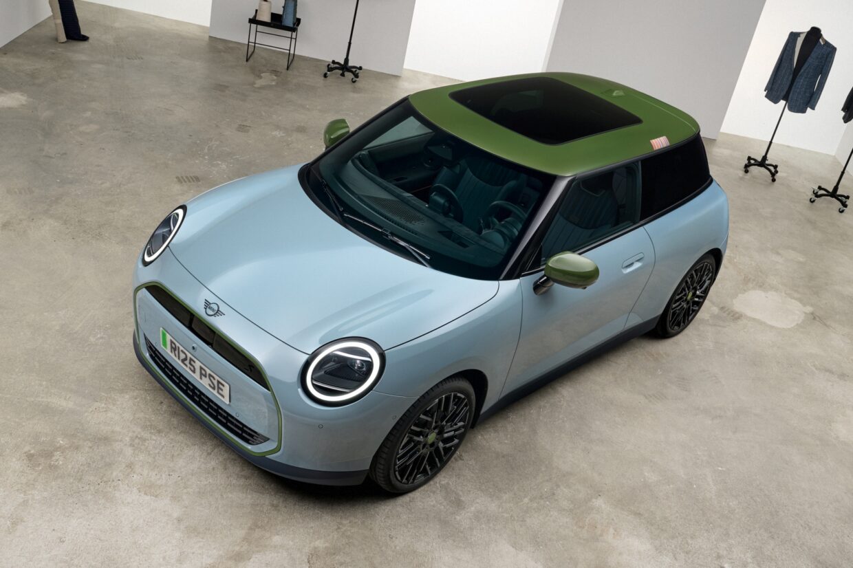 MINI Paul Smith Edition in Statement Grey front top