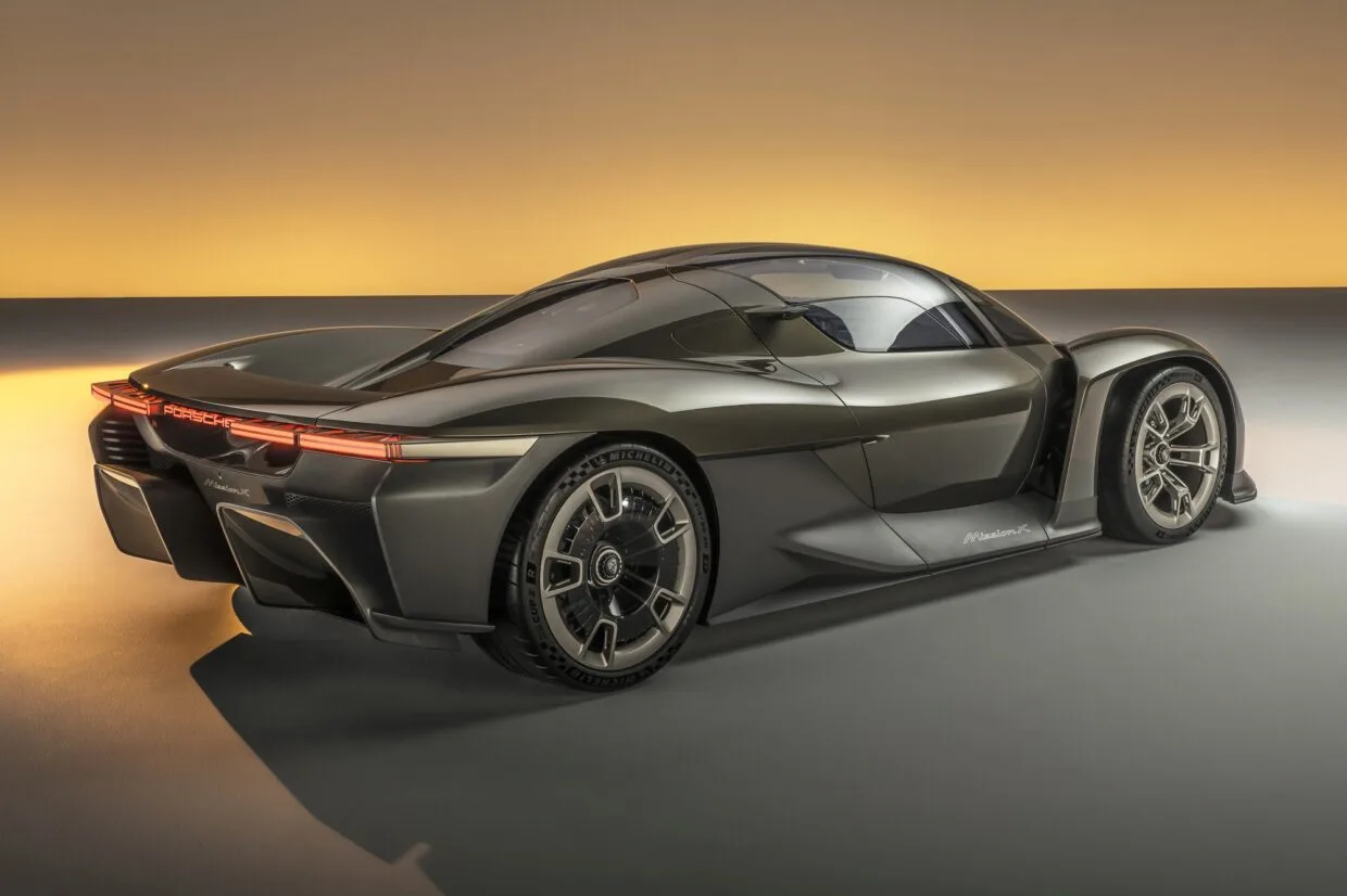 Porsche Mission X rear + side