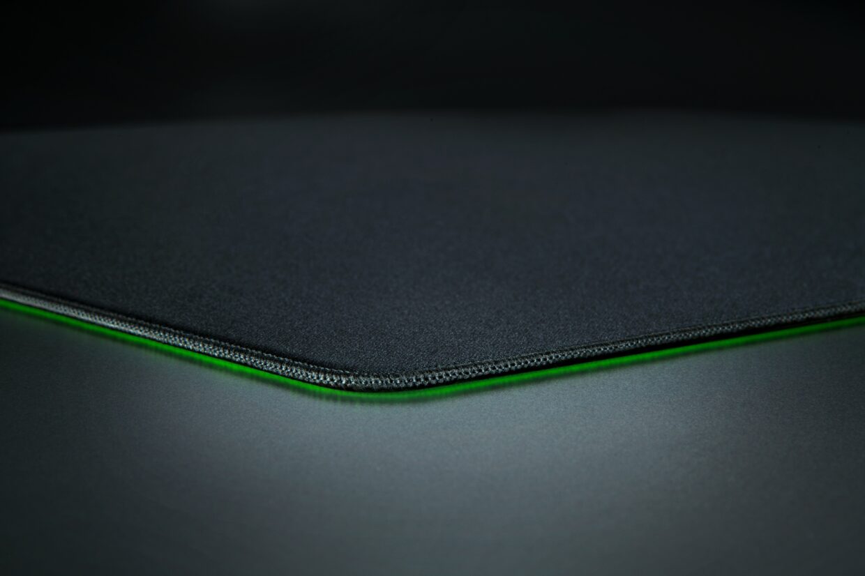 Razer Gigantus V2 Pro thinness