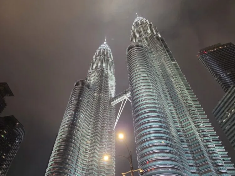 Malaysia Mulls Using Huawei AI Chips To Further National Ambition 1 Samsung Galaxy S26 Ultra Camera Shot Landscape KLCC Night