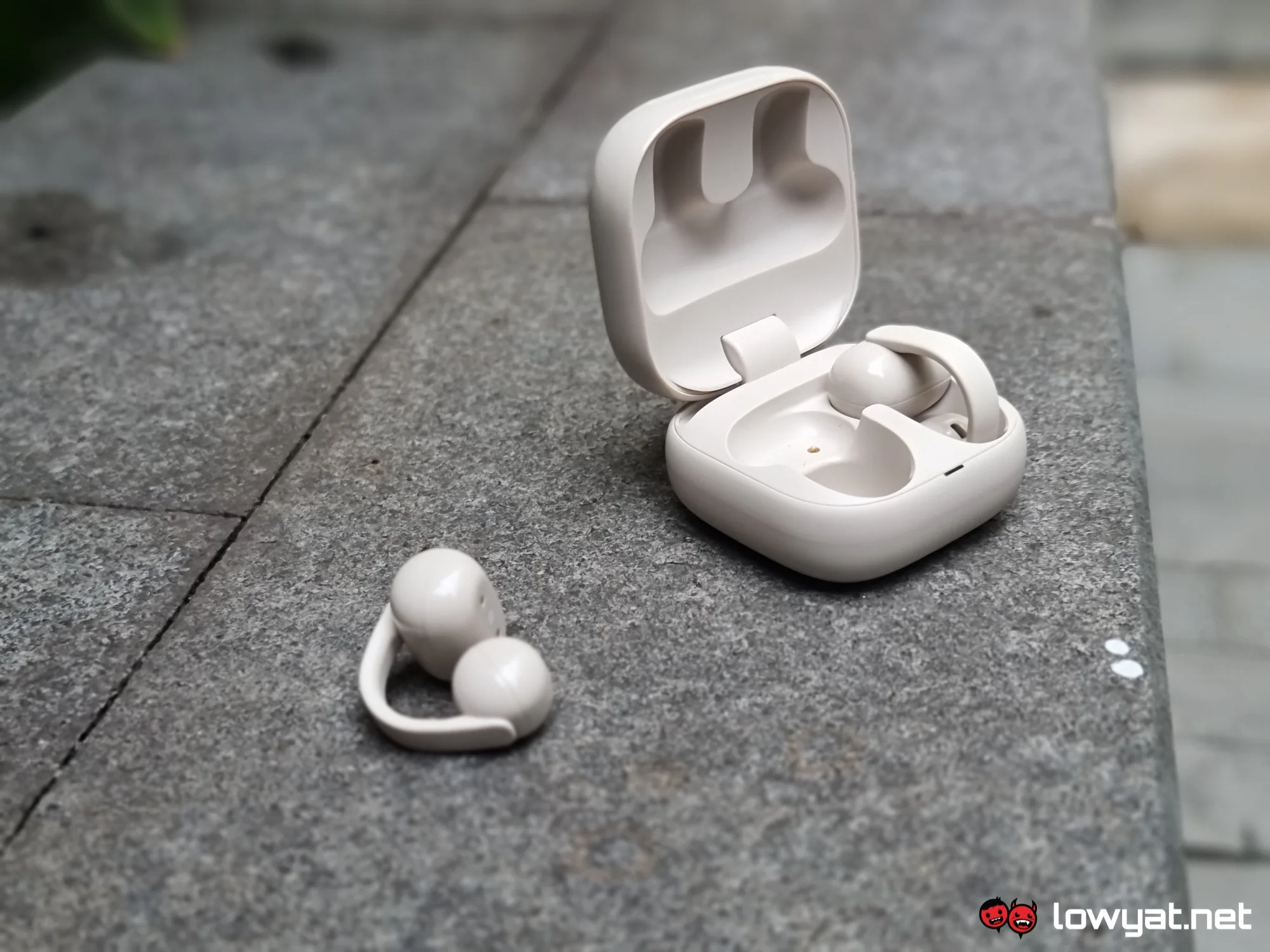 Sony LinkBuds Clip Lightning Review: Practicality Over Performance