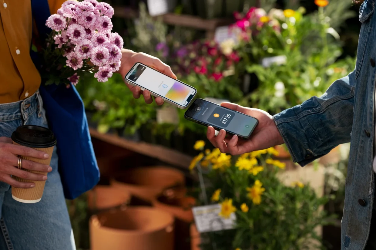 Apple Launches Tap To Pay On iPhone To Malaysia