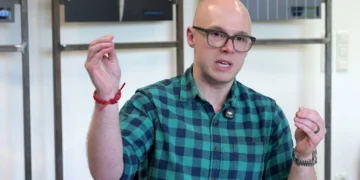 Intel-Robert-Hallock-PC-Games-Hardware-1