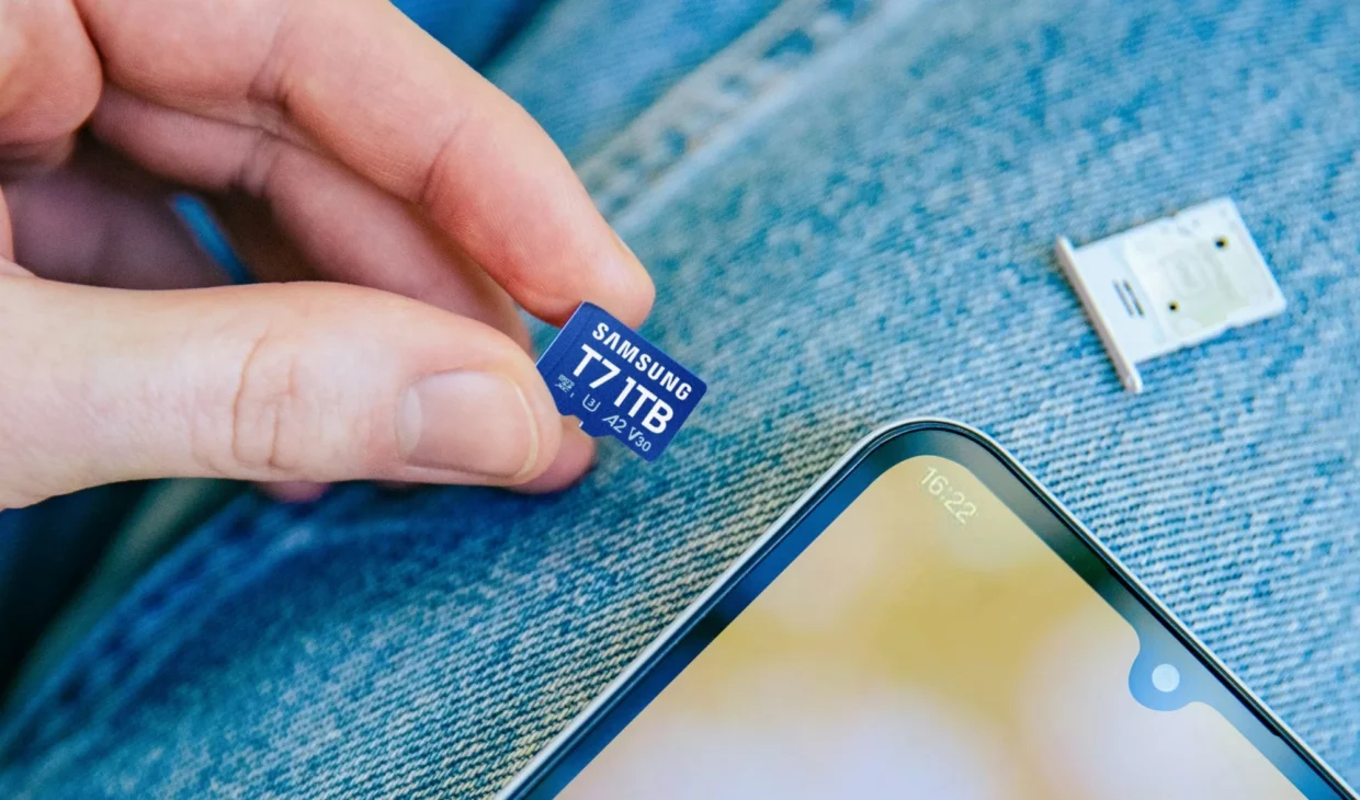 Samsung Unveils T7, T9 microSD Cards