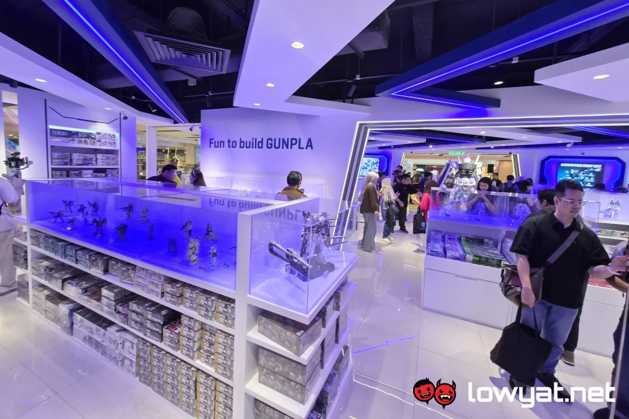 The Gundam Base Malaysia inside 1