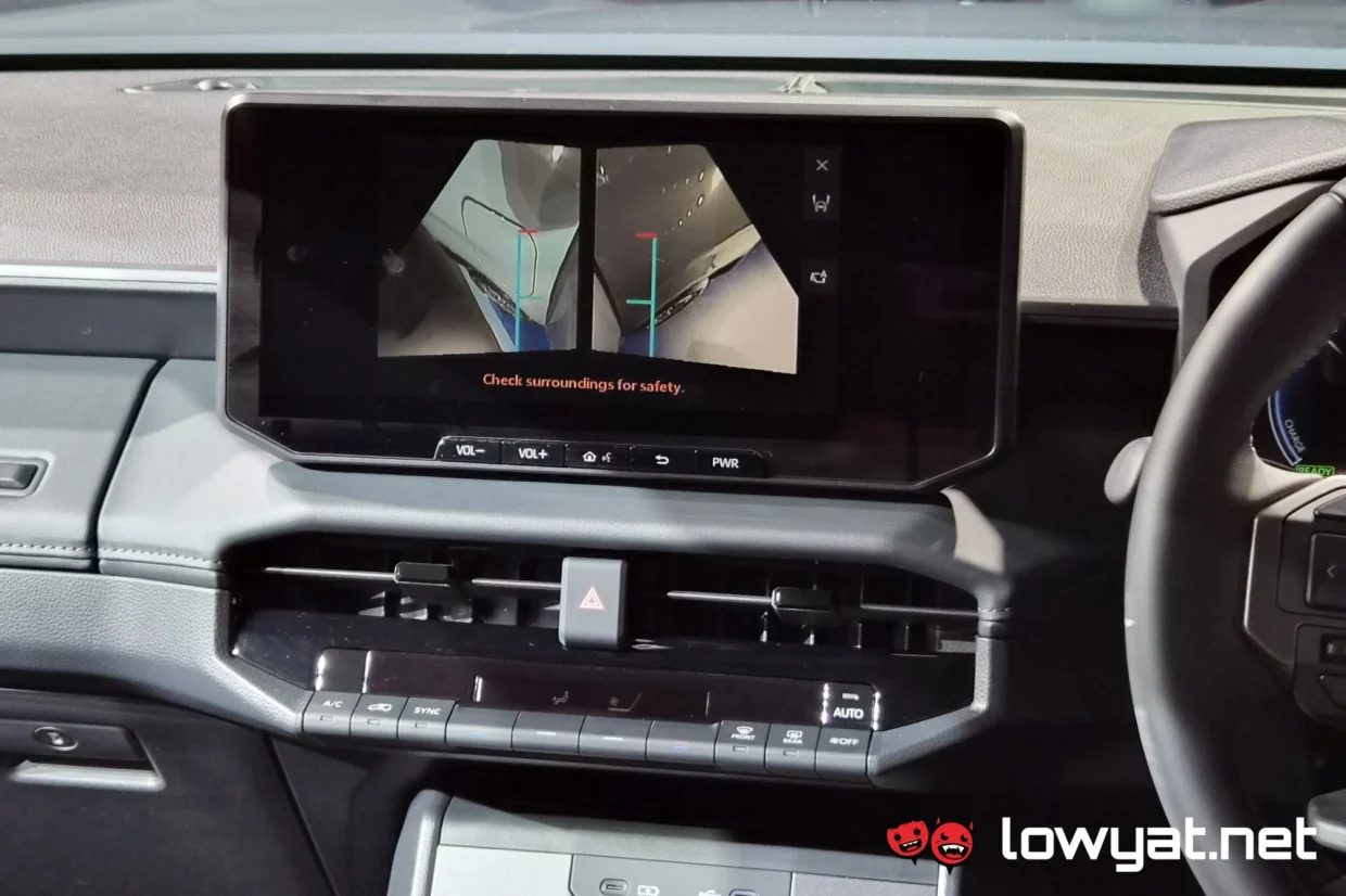 Toyota Hilix BEV infotainment