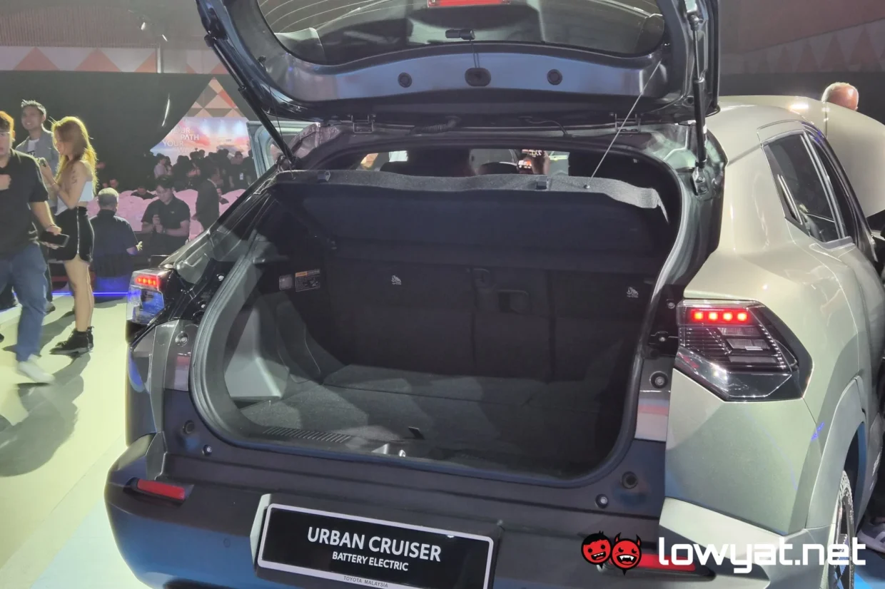Toyota Urban Cruiser boot open