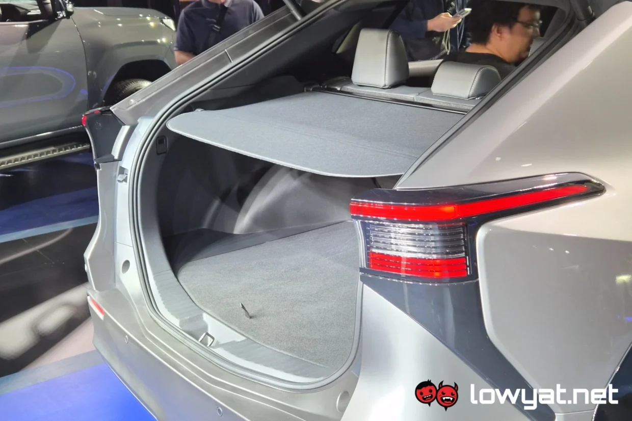 Toyota bZ4X boot open