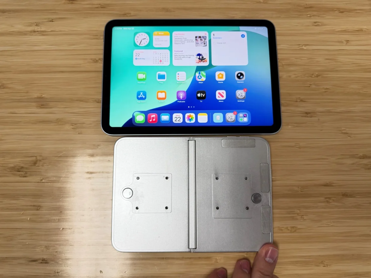 Apple iPhone Ultra dummy