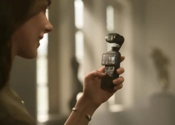 DJI Osmo Pocket 4