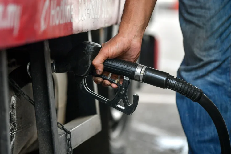 govt mulls mykasih mykad diesel subsidies