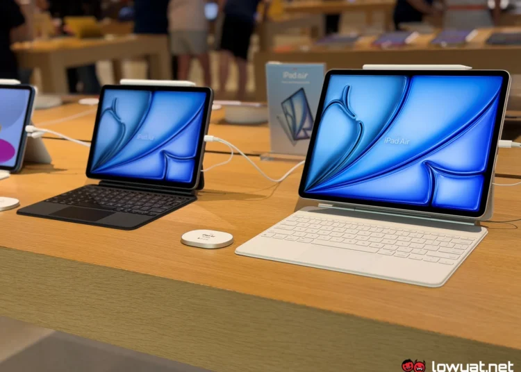 Apple iPad Air M4 in Malaysia