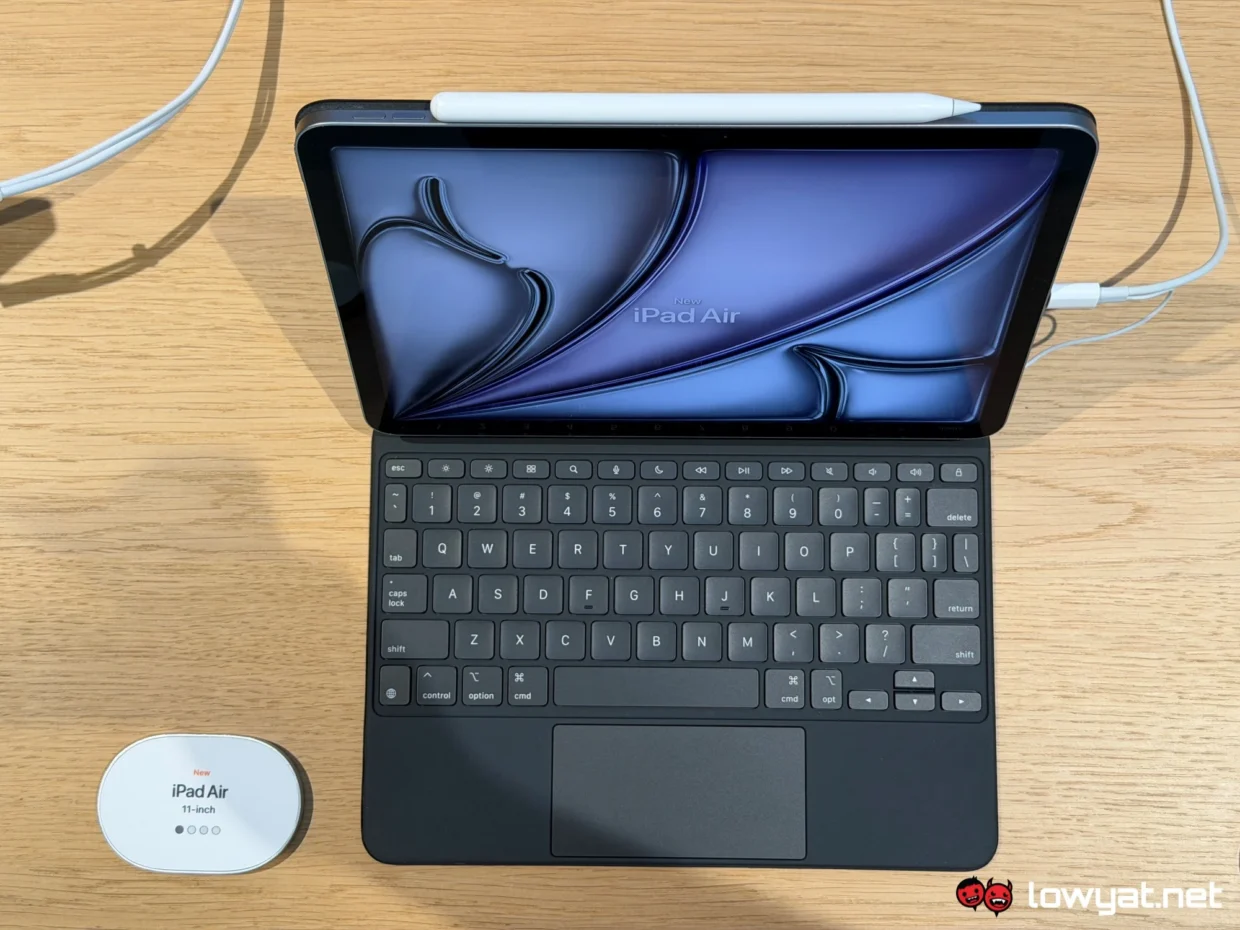 Apple iPad Air M4 in Malaysia
