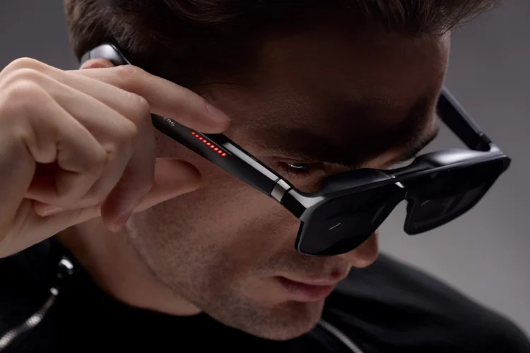 ASUS ROG XREAL R1 AR glasses