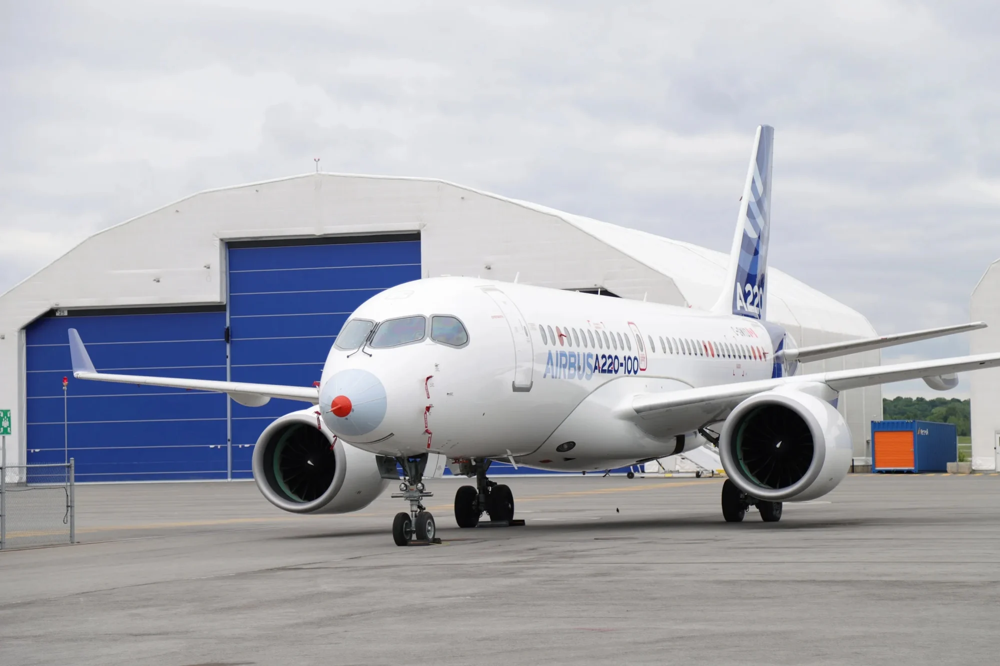 Airbus A220