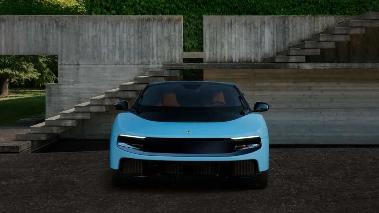 Ferrari Luce front