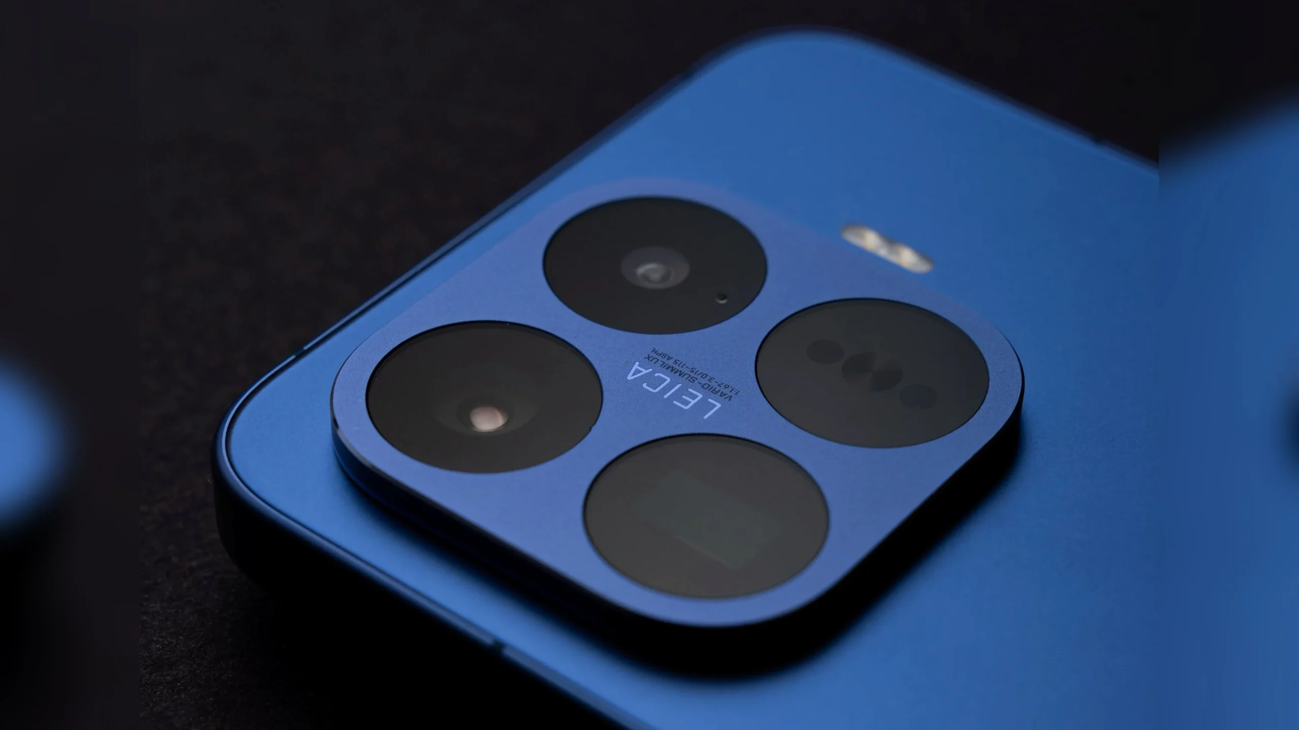 Xiaomi Unveils 17T Series Design, Zoom