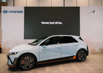 Hyundai IONIQ 5 N side
