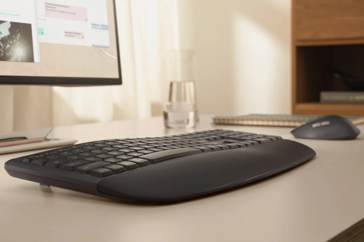 Logitech Signature Comfort Plus Combo MK880 2