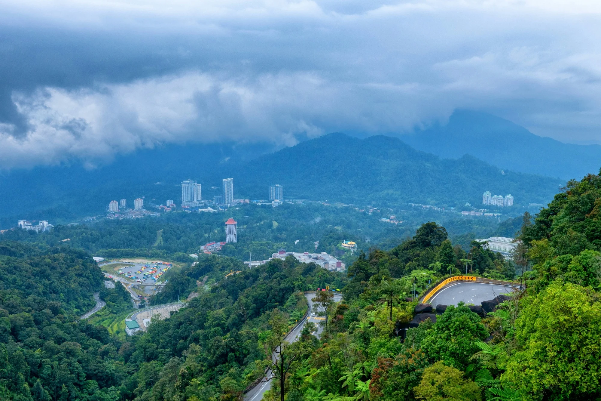genting highlands roads unsplash