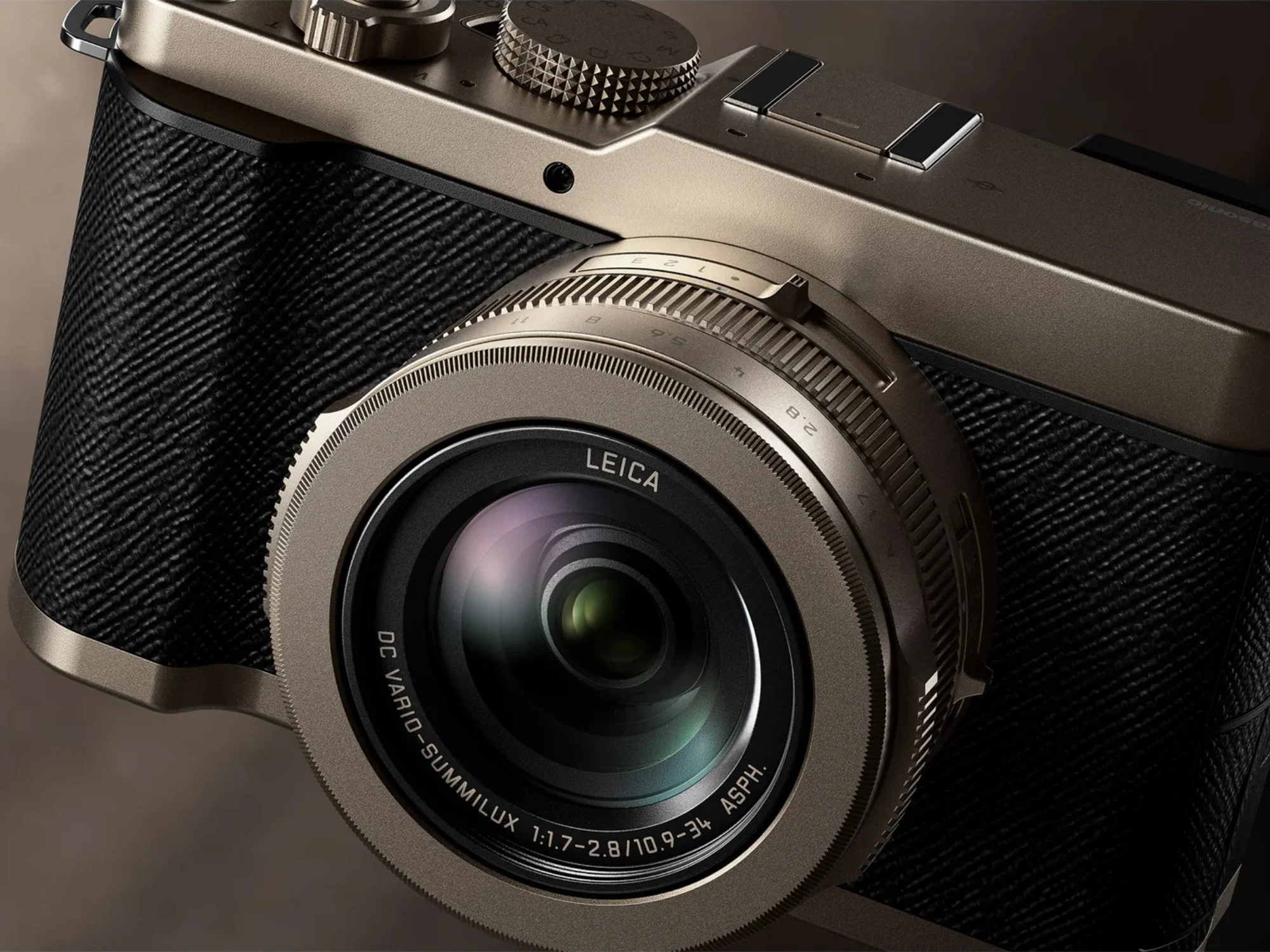 Panasonic Lumix L10