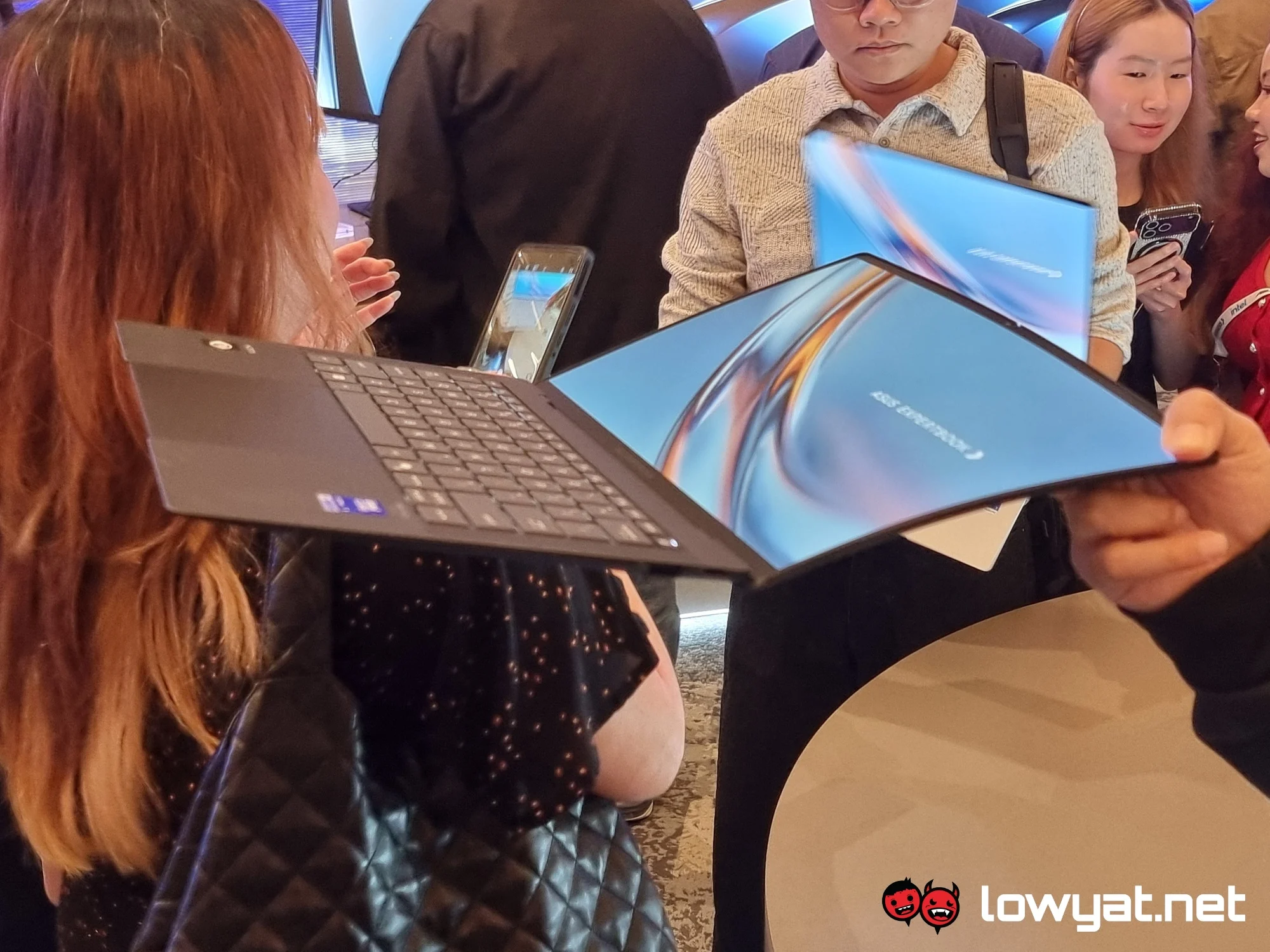 ASUS ExpertBook Ultra Launches