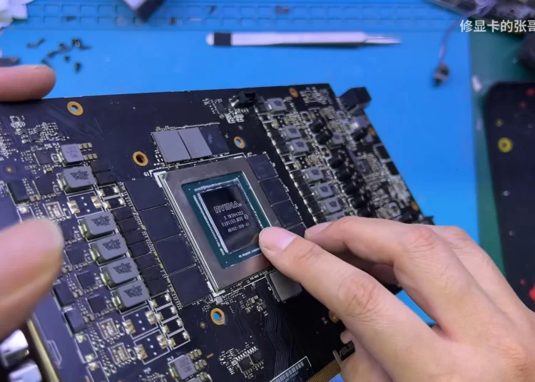 Fake-RTX-4090-Plastic-Die-1