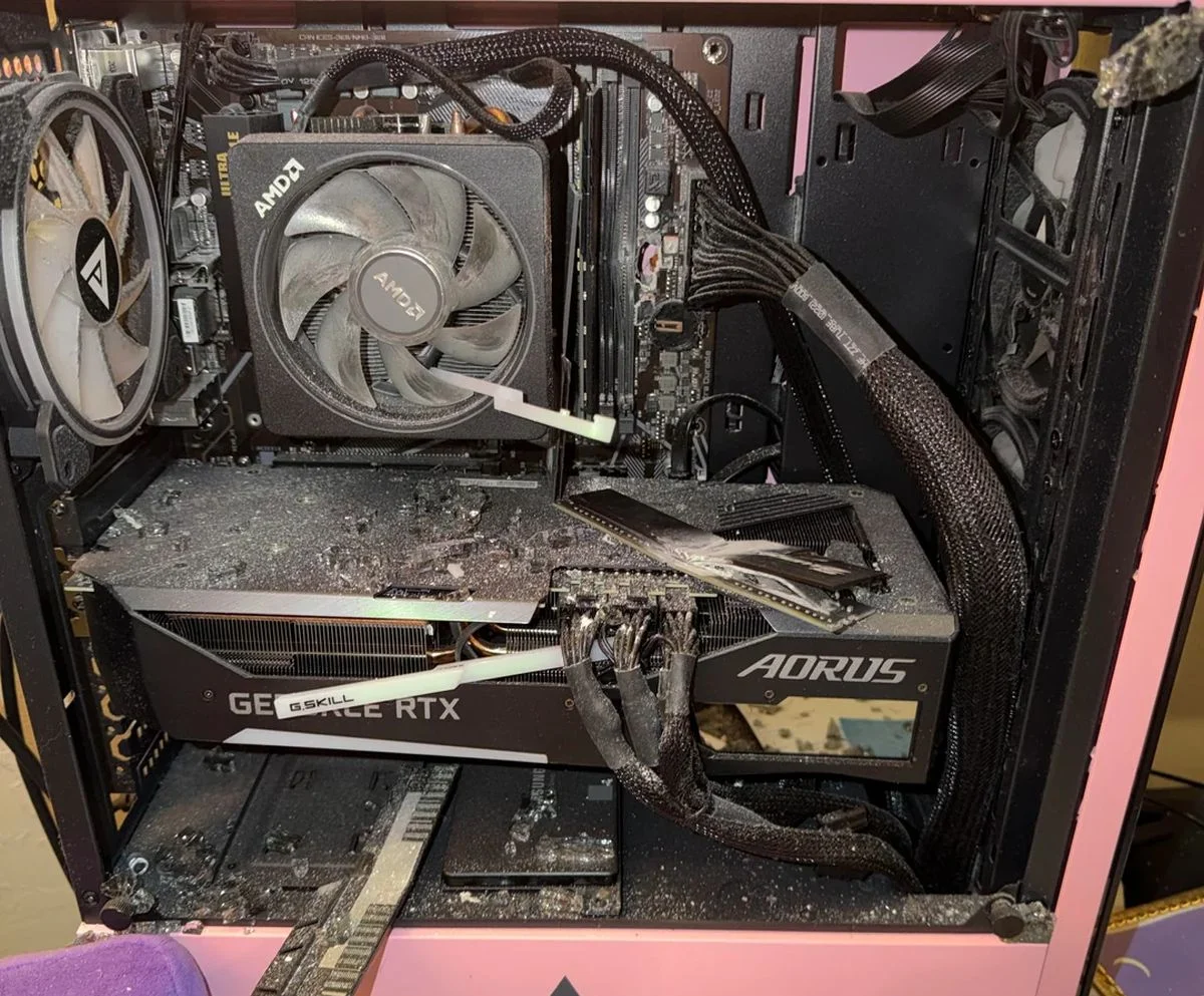 Gamer-PC-Shot-By-Dog-1-1