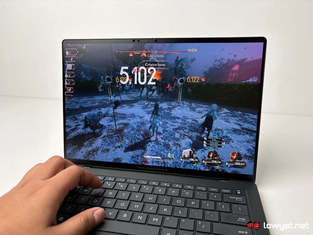 Meet The ASUS ExpertBook Ultra Branded Stock