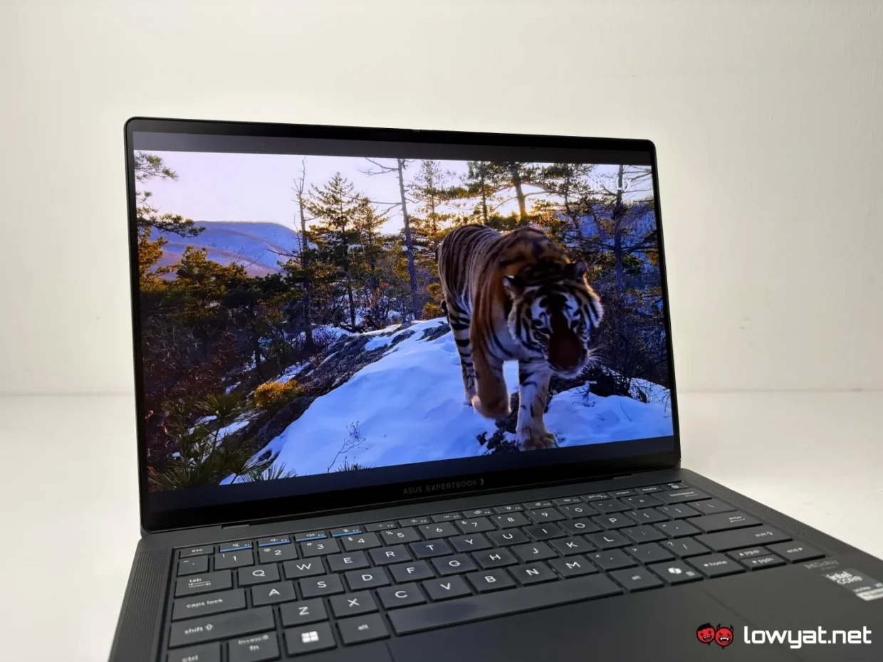 Meet The ASUS ExpertBook Ultra Branded Stock