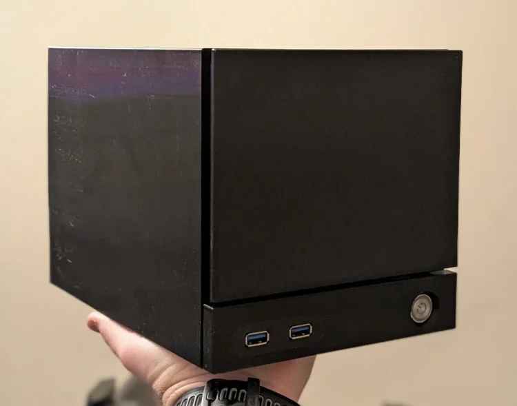 AMD Staff And Tinkerer 3D Prints Rival To Steam Machine 1 Terk-Box-Steam-Machine-Rival-1