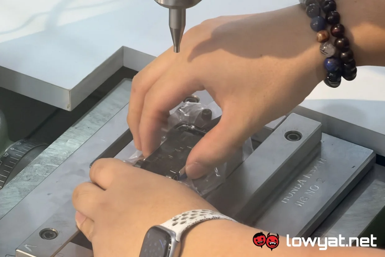 Tomica Factory assembly close up