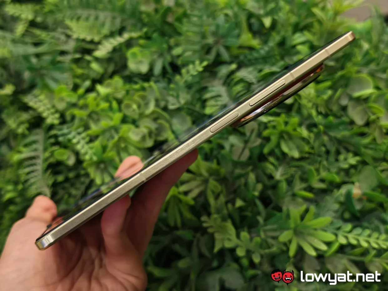HONOR Magic V6
