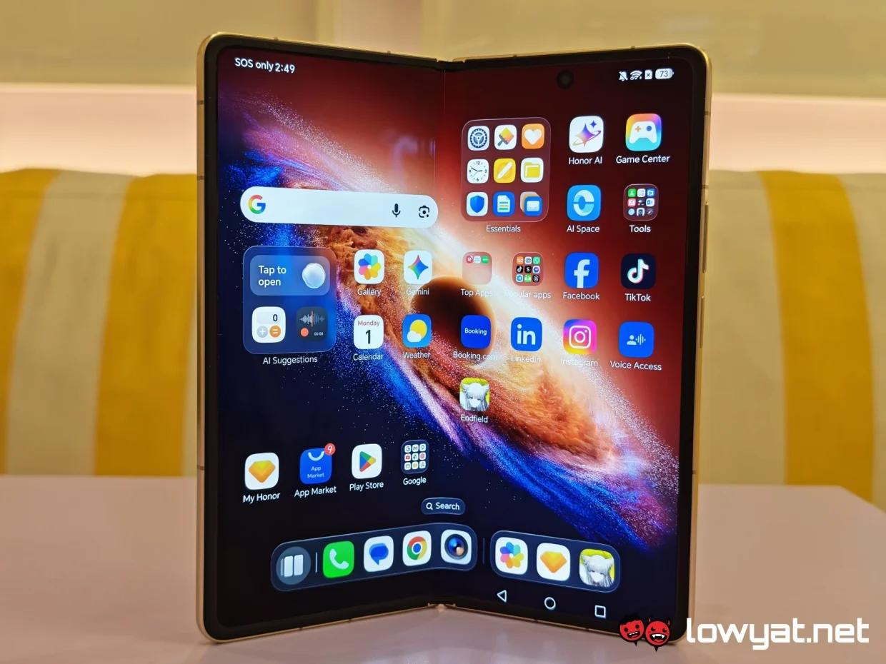 HONOR Magic V6