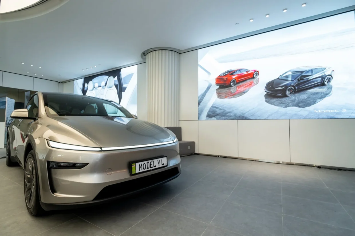 tesla cross country service model y l johor malaysia