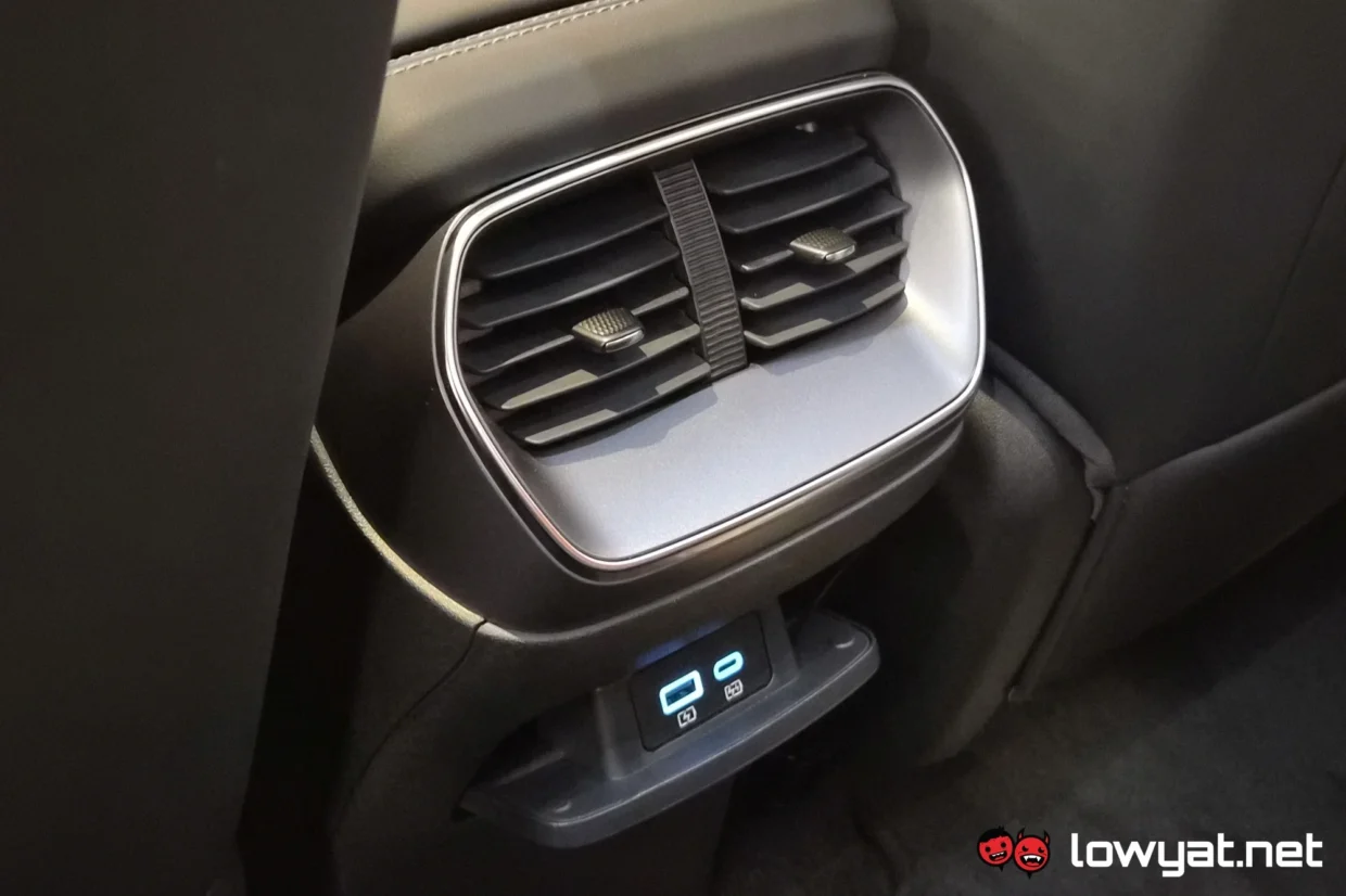 2026 BYD Sealion 7 Launches In Malaysia From RM163,800 16 2026 BYD Sealion 7 rear vent USb